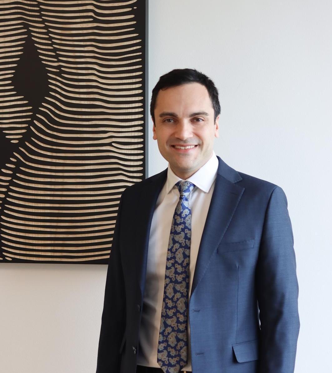 Assoc. Prof. Dr. Ayhan Işık Erdal, combined plastic surgery in Istanbul